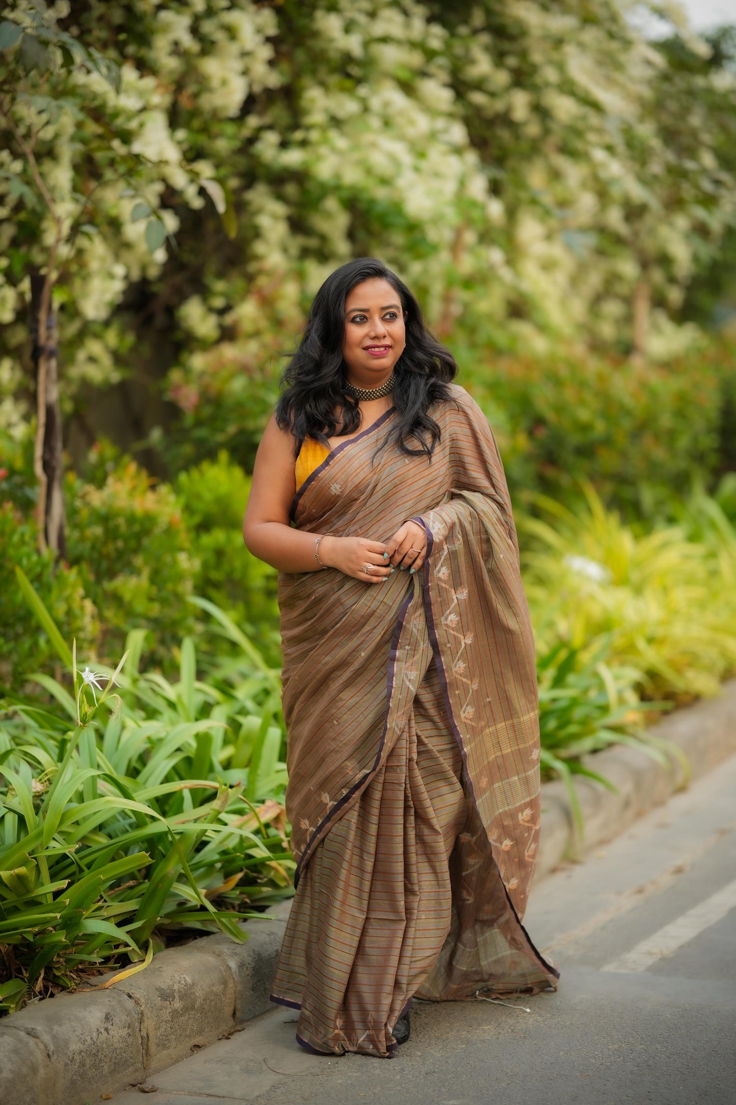 Nila (Beige-Brown)