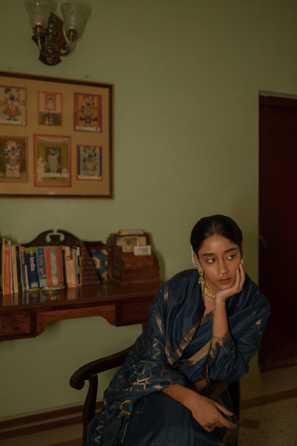 Nilambari Saree