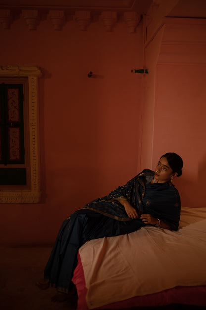 Nilambari Saree
